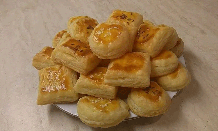 Pateuri cu branza – Se framanta usor din cateva ingrediente, merita incercate