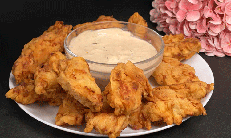 Pui crispy –  Suculent la interior, crocant la exterior. Nu o sa va vina sa credeti cat de usor se fac