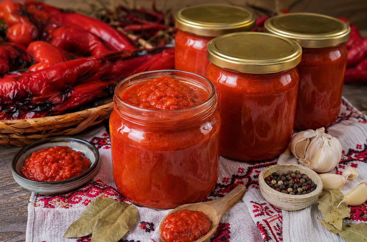 Pasta de ardei pentru iarna – reteta traditionala fara otet, cu gust autentic si aroma deosebita