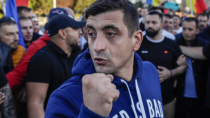 George Simion face contestatie impotriva...